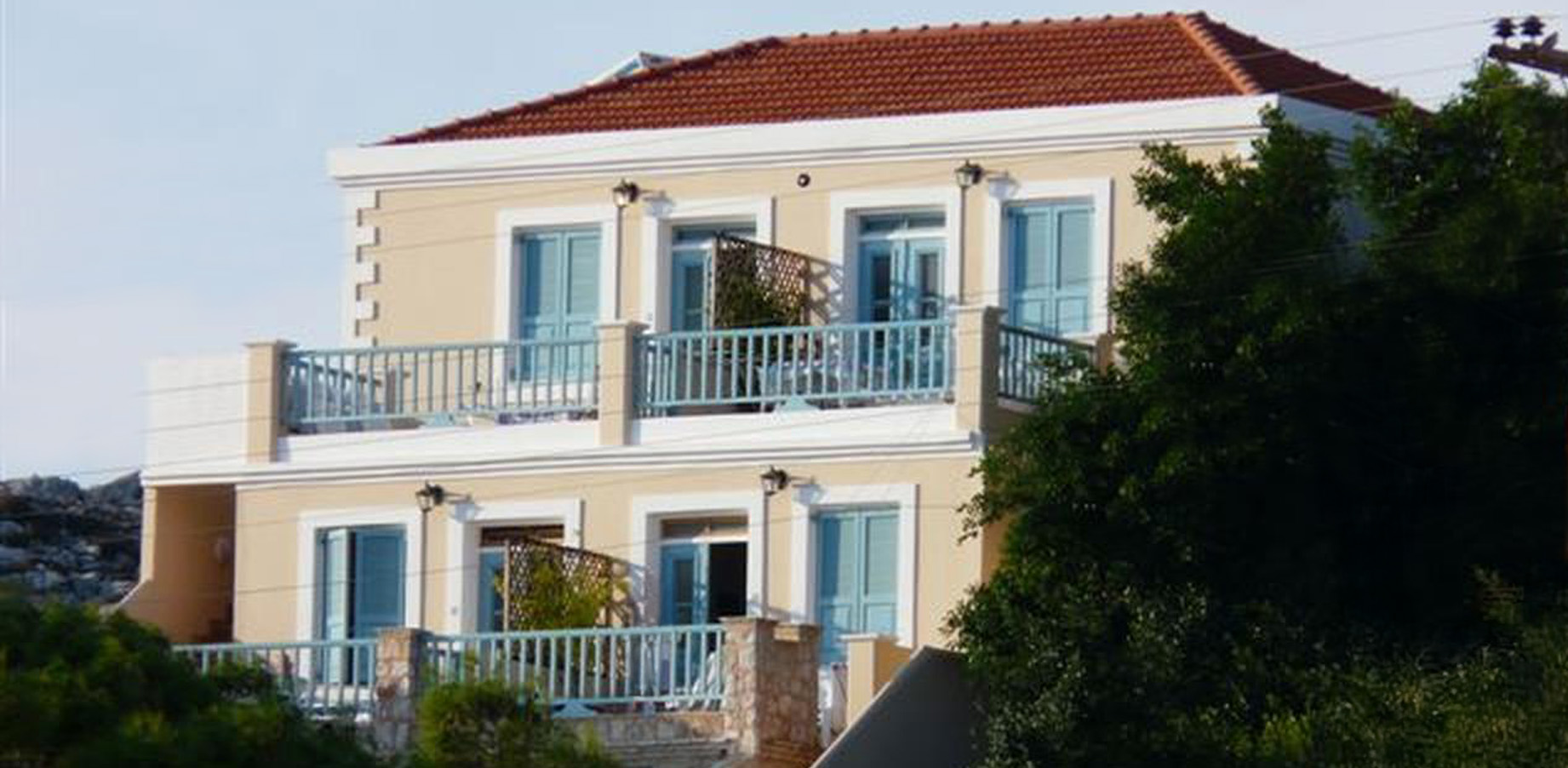 Nikitas Apartments